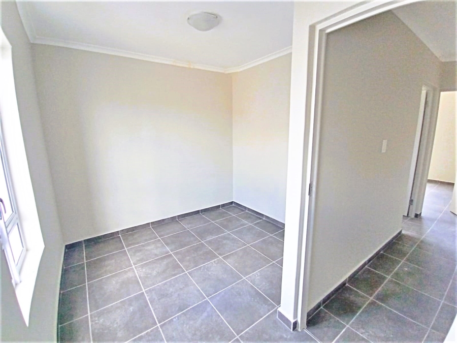 To Let 2 Bedroom Property for Rent in Haasendal Western Cape